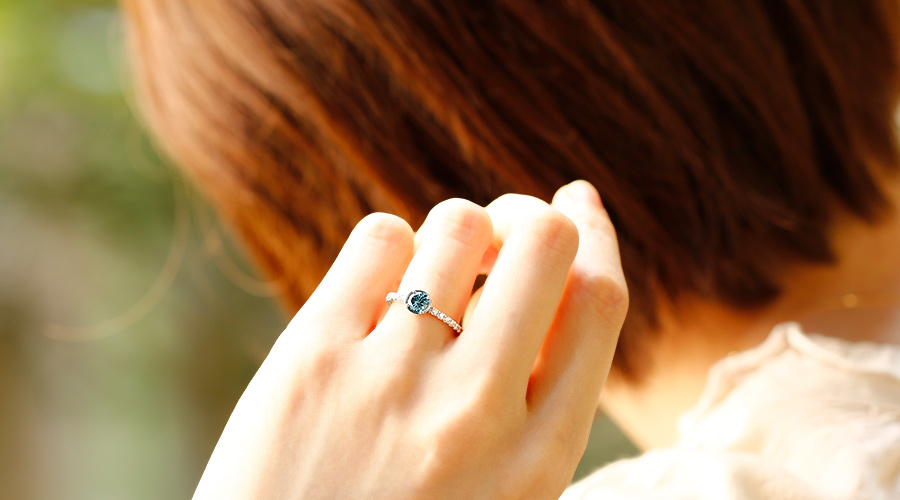 ダイヤモンド リング 0.5〜0.6ct FANCY GREEN BLUE VS1〜SI2 プラチナ Pt ソーティング付の画像