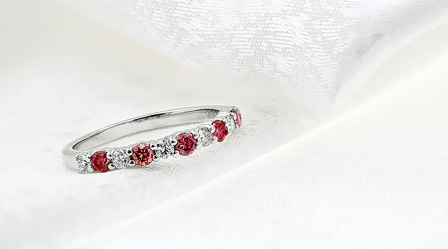 ピンク×無色 ダイヤモンド ハーフエタニティリング 0.3ct(Total) FANCY VIVID PINK SI1〜I1 ラウンドブリリアントカット プラチナ Pt ソーティング付の画像