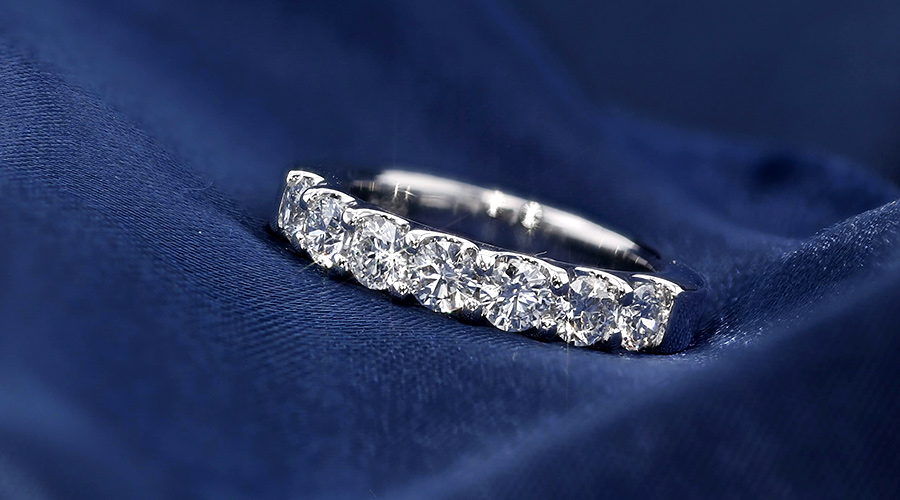 ダイヤモンド ハーフエタニティ リング 1.1ct(Total)/7石 G VVS2 3EX 