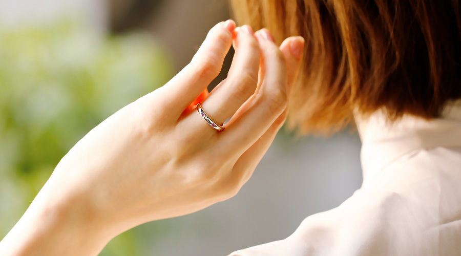 ピンクダイヤモンド リング 0.1ct(Total) FANCY VIVID PINK〜FANCY VIVID ORANGY PINK VS2〜SI2 プラチナ Pt ソーティング付の画像
