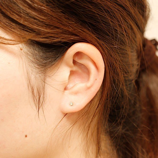 天然 イエローダイヤモンド ピアス 0.08〜0.15ct VS1〜I1 FANCY YELLOW