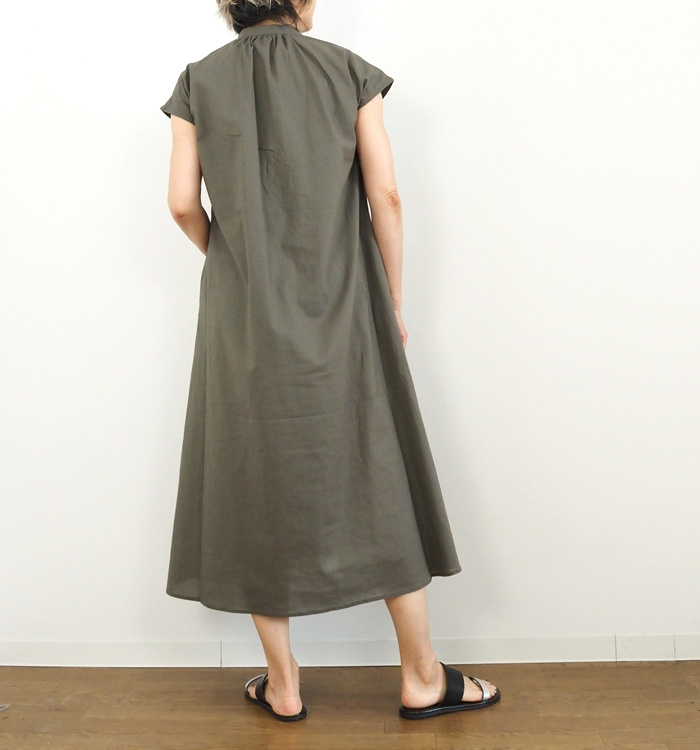 sosotto（ソソット） LIBERTYくるみボタン フレアーロングワンピース