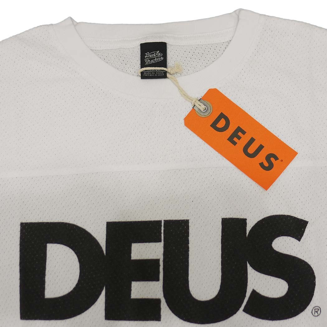 deus5061-2.jpg