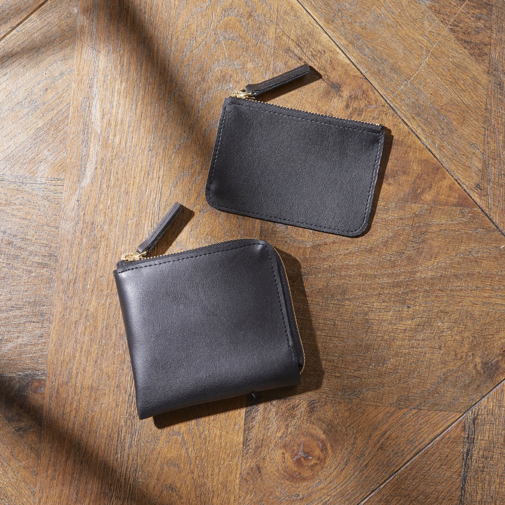 【未使用保管品・付属品完備】ブルガリ コインケース ビーゼロワン レザー L字 未使用保管品・付属品完備】ブルガリ コインケース ビーゼロワン
