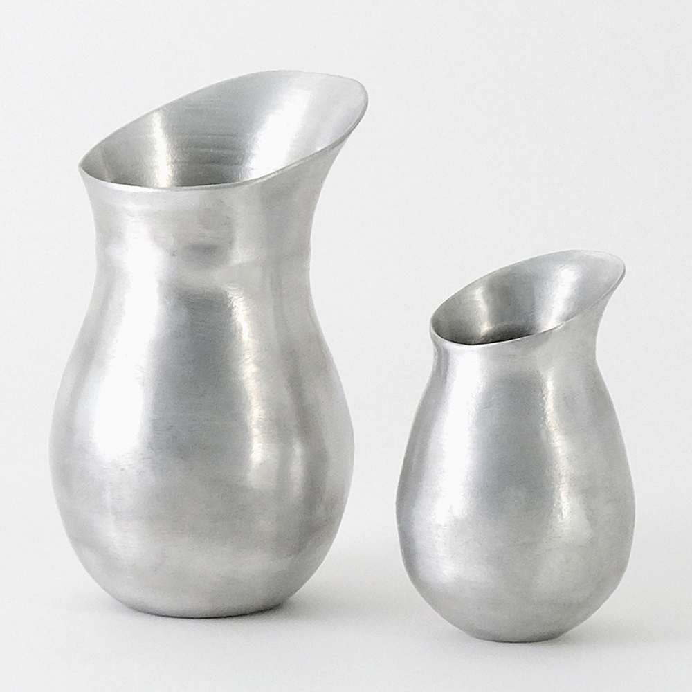 水やりにちょうど良いアルミの水差し L Horn Please 志成販売 : aifa