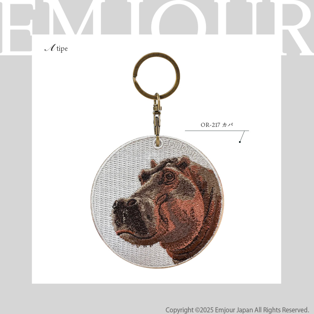 クマと犬の刺繍キーホルダー キーホルダー 刺繍 動物 アニマル チャーム オランウータン ウシ 牛