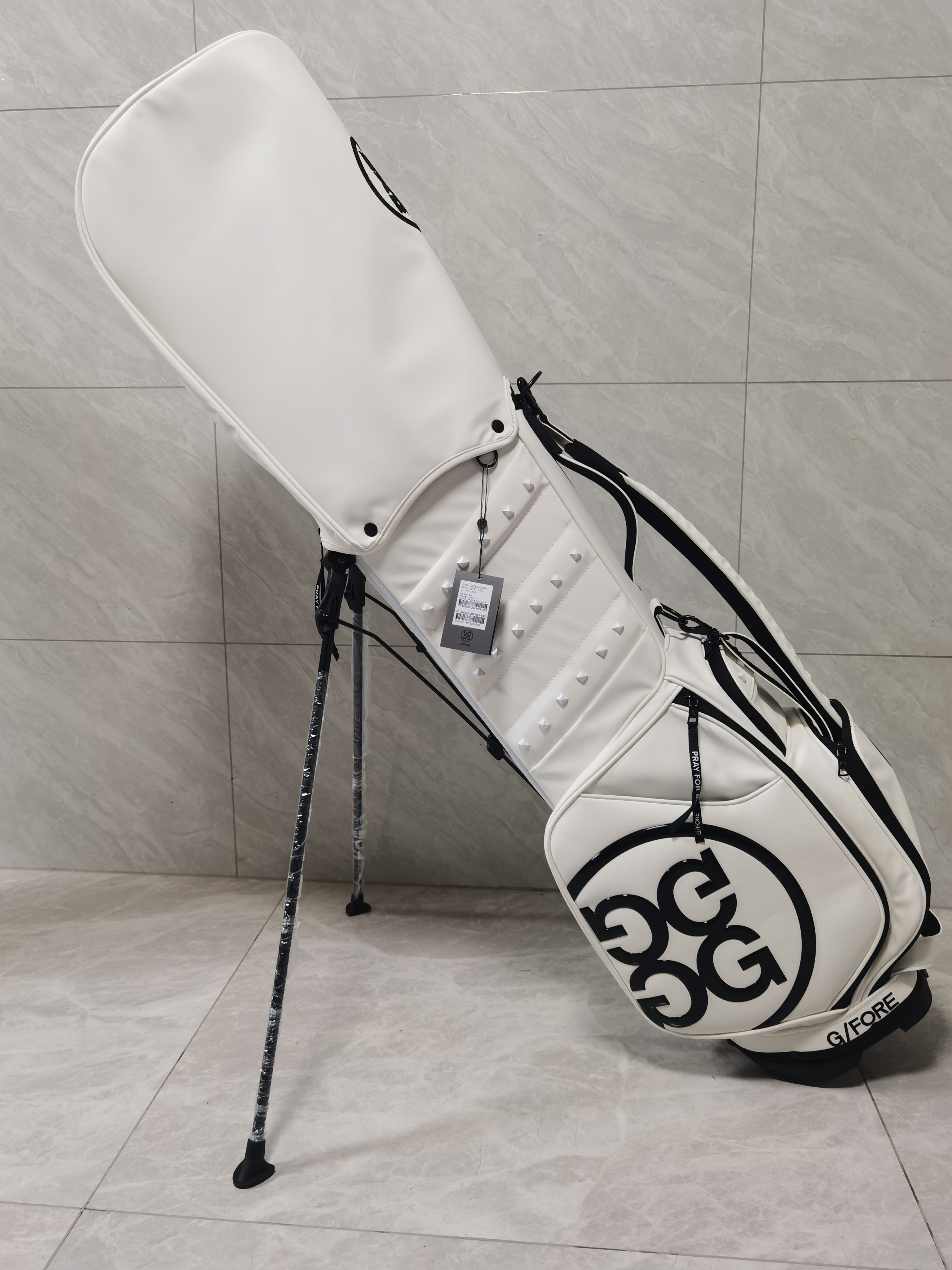 G/FORE ゴルフジーフォア ゴルフバッグ スタンドゴルフバッグ PUレザー キャディバッグ 防水素材 安定感抜群 撥水性 高耐久 レディース  メンズ ホワイト