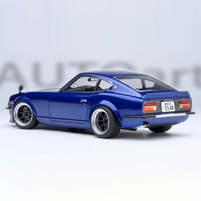 日産 ミニカー 1/18 フェアレディZ 湾岸ミッドナイト スポーツカー