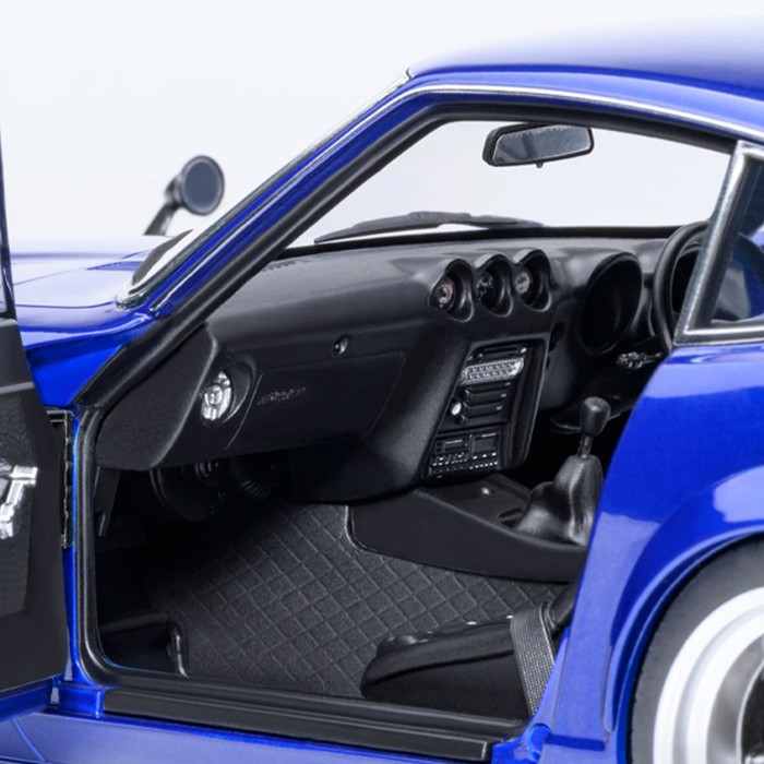 日産 ミニカー 1/18 フェアレディZ 湾岸ミッドナイト スポーツカー
