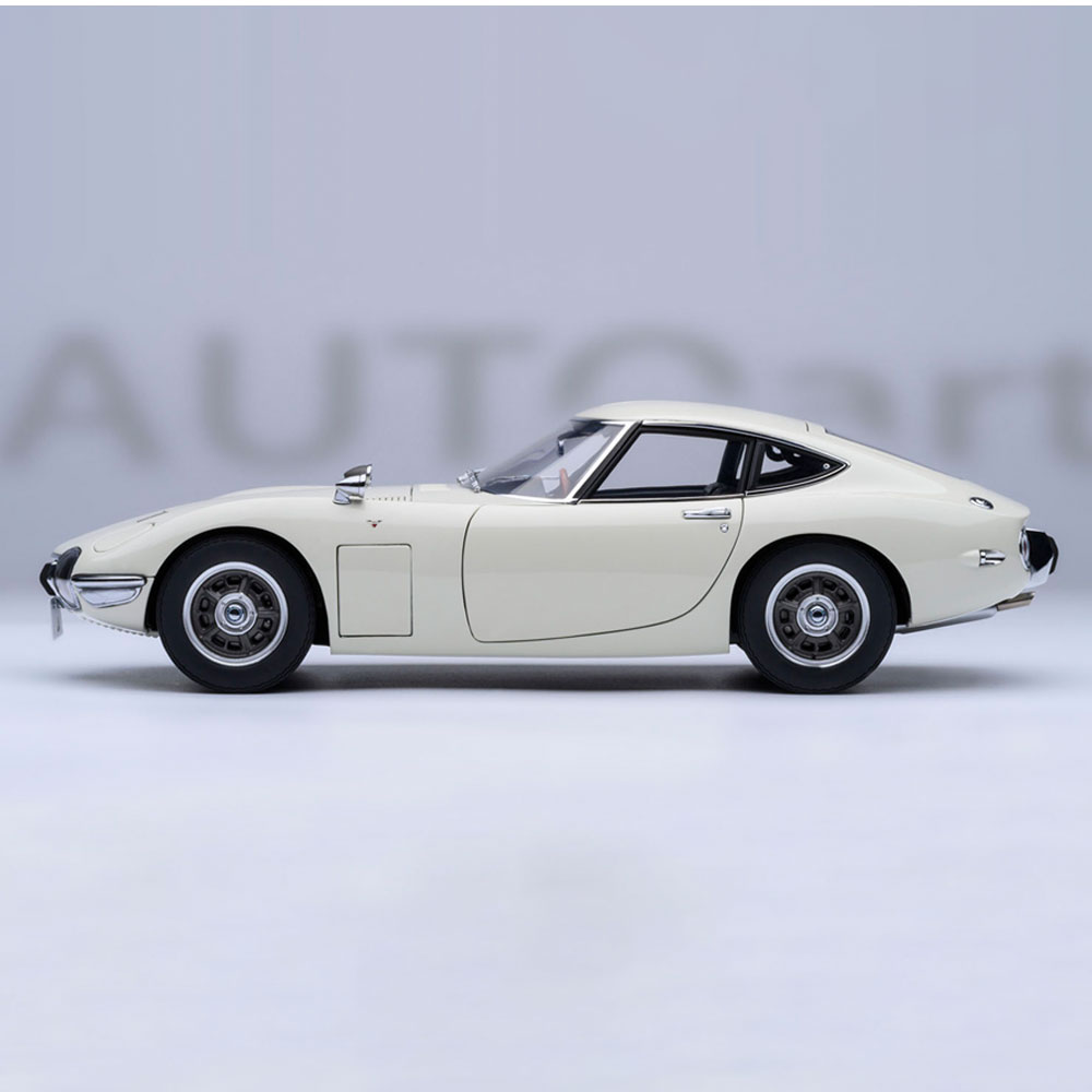 1/18 トヨタ 2000GT 1967 (ホワイト) : エアージェイYahoo