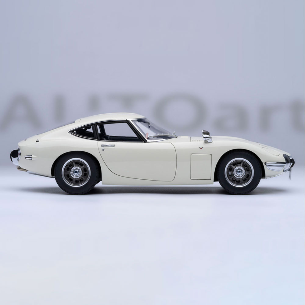 1/18 トヨタ 2000GT 1967 (ホワイト) : エアージェイYahoo