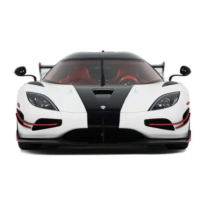 1/18 完成品 ケーニグセグ アゲーラ RS 2015 ホワイト ミニカー 公式