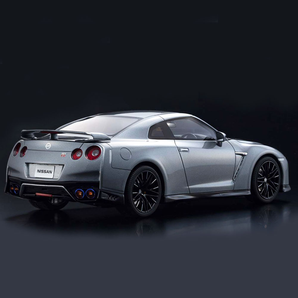 ミニカー 1/18 日産 GT-R 2020 グレー 京商 サムライ nissan KYOSHO