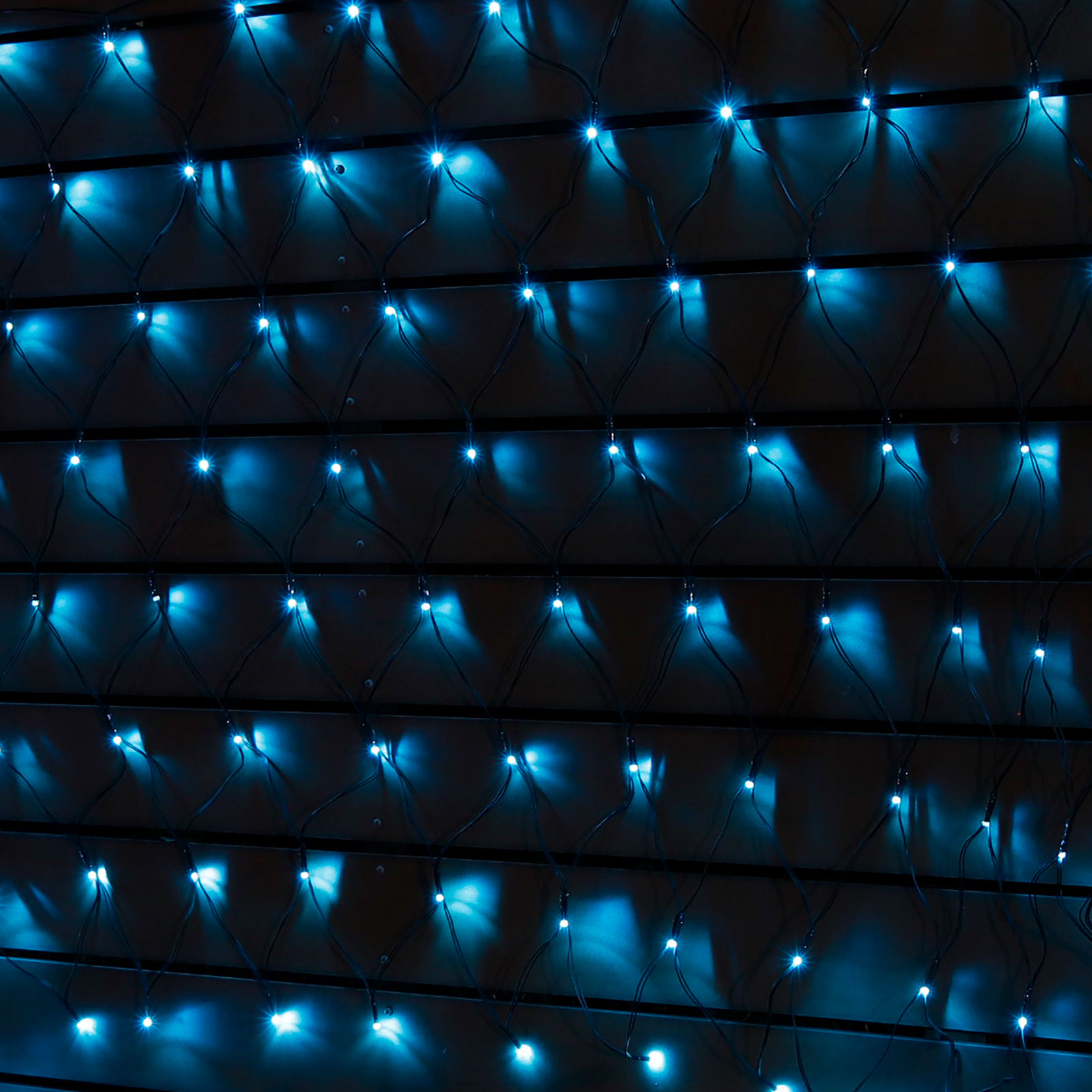 ネットライト ソーラーイルミネーション LED ネットタイプ 104球 点灯8