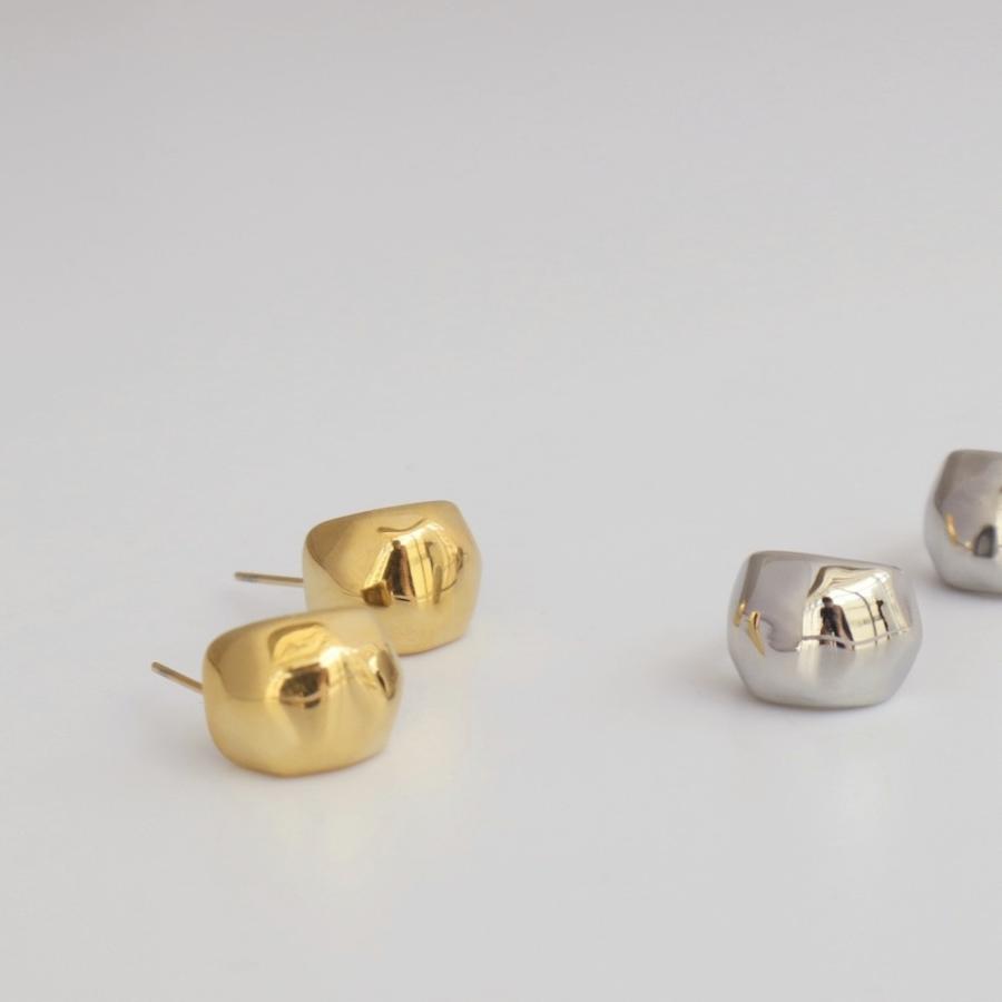 大安売りページ♡サージカルピアス4点★いつもありがとうございます♡ AJIRO ACCESSORY ピアス ajiro accessory アレルギー対応 フープ