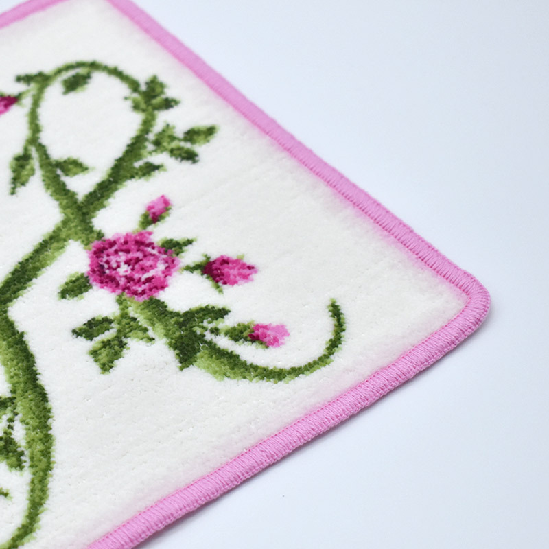 イニシャルハンカチ