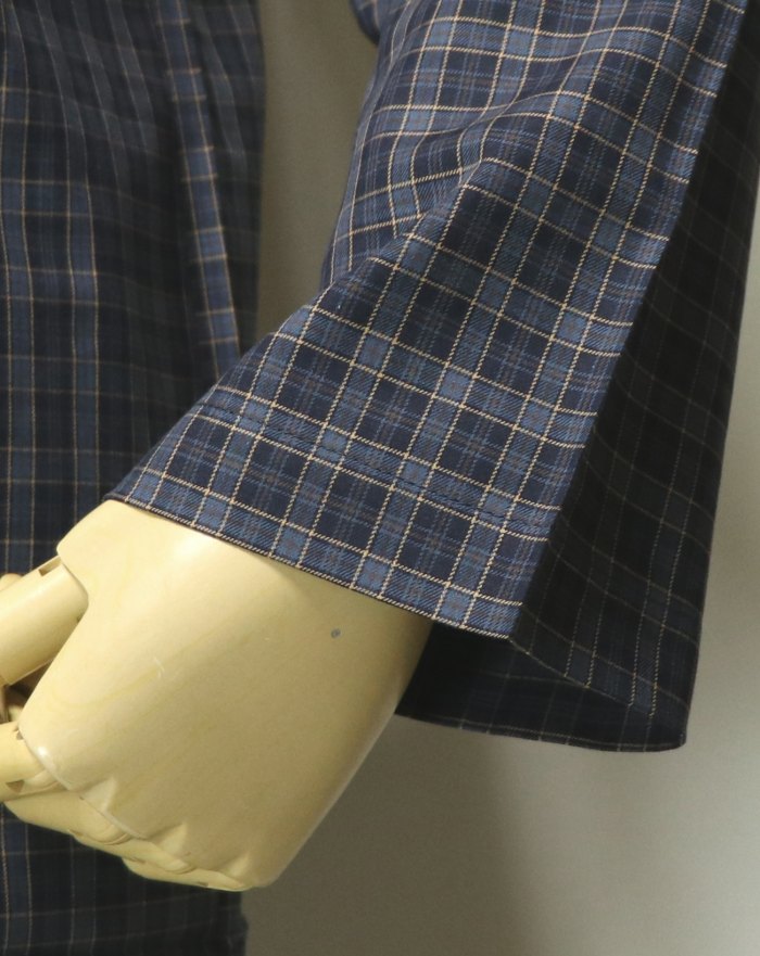 DAKS パジャマ Mサイズ 100%素材　新品タグ付き Mサイズ メンズ パジャマ 春夏 長袖 長ズボン DAKS ダックス 日本製