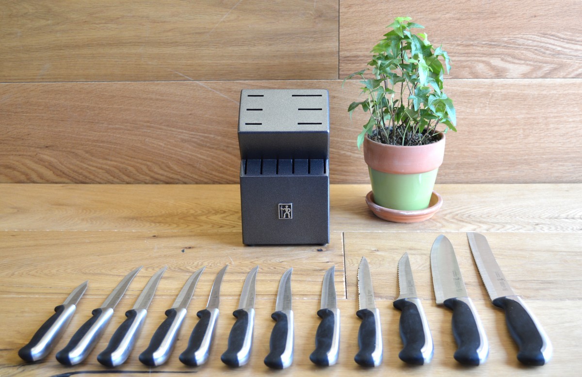 ヘンケル ナイフ 包丁 13点セット ブロック付 黒ブラック ドイツ J.A. Henckels International Everedge Plus  13-Piece Knife Set with Block : 1005011 : akt8 - 通販 - Yahoo!ショッピング