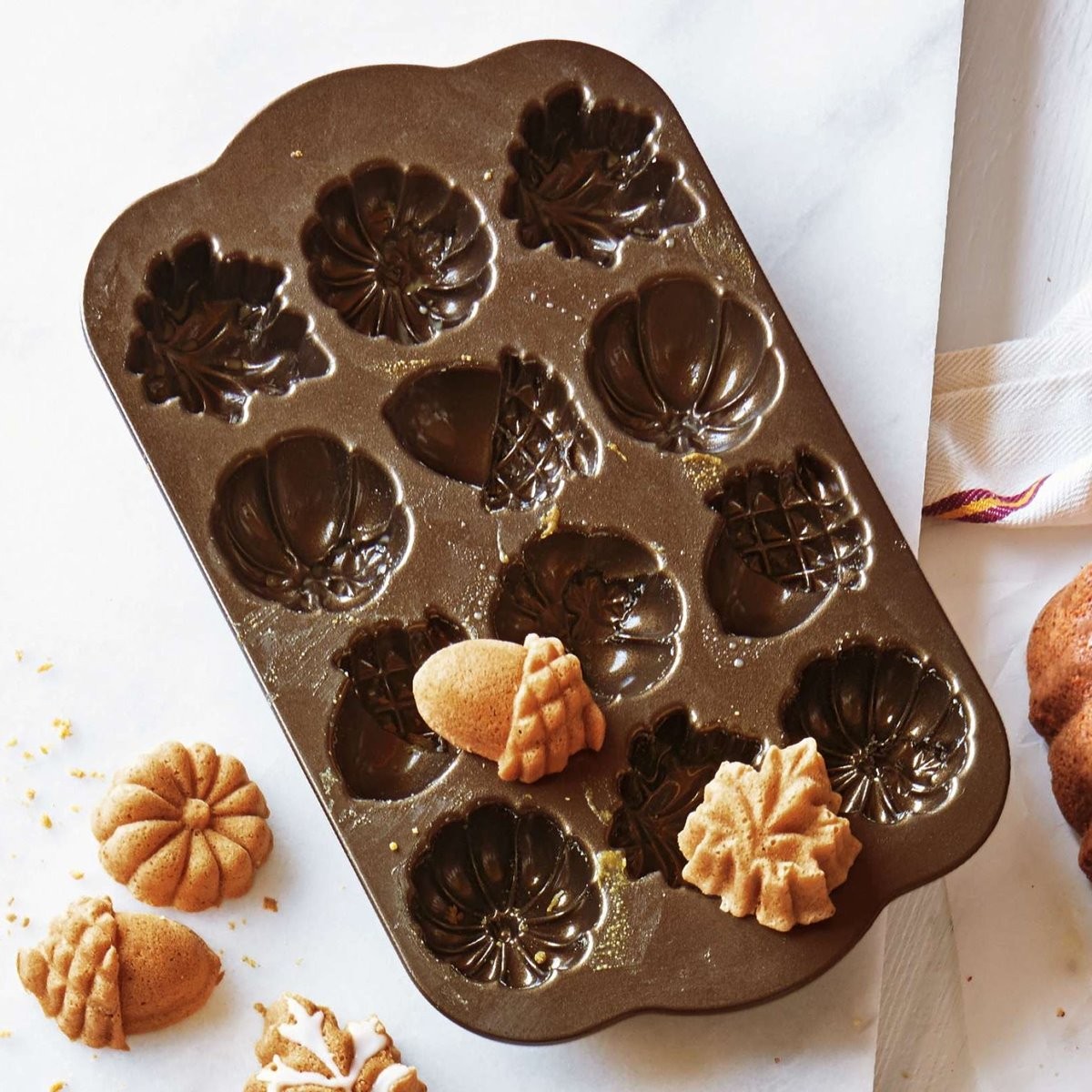 ノルディックウエア ハーヴェスト バイツパン ケーキ型 Nordic Ware Harvest Cake Bites Pan パン型 お菓子作り  製菓道具 焼き型 バントケーキ