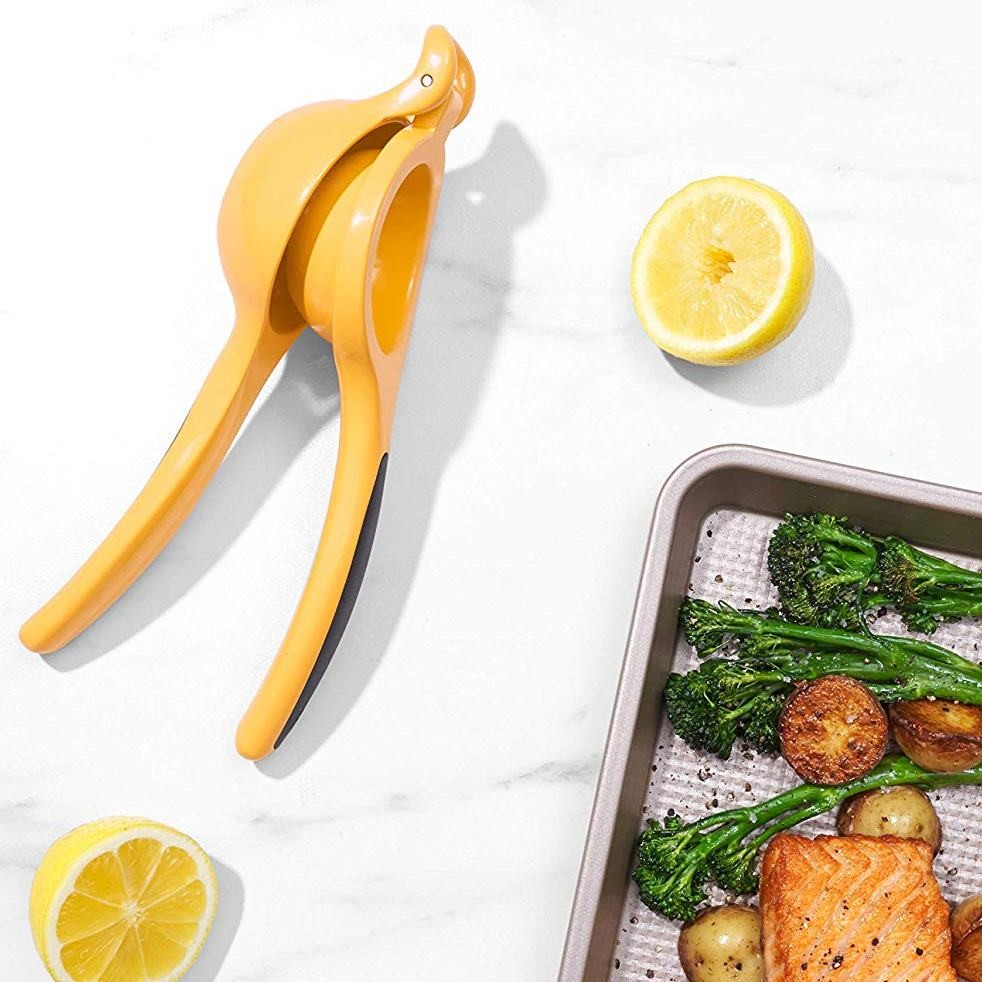 オクソ グッドグリップス シトラススクイーザー レモン搾り レモン