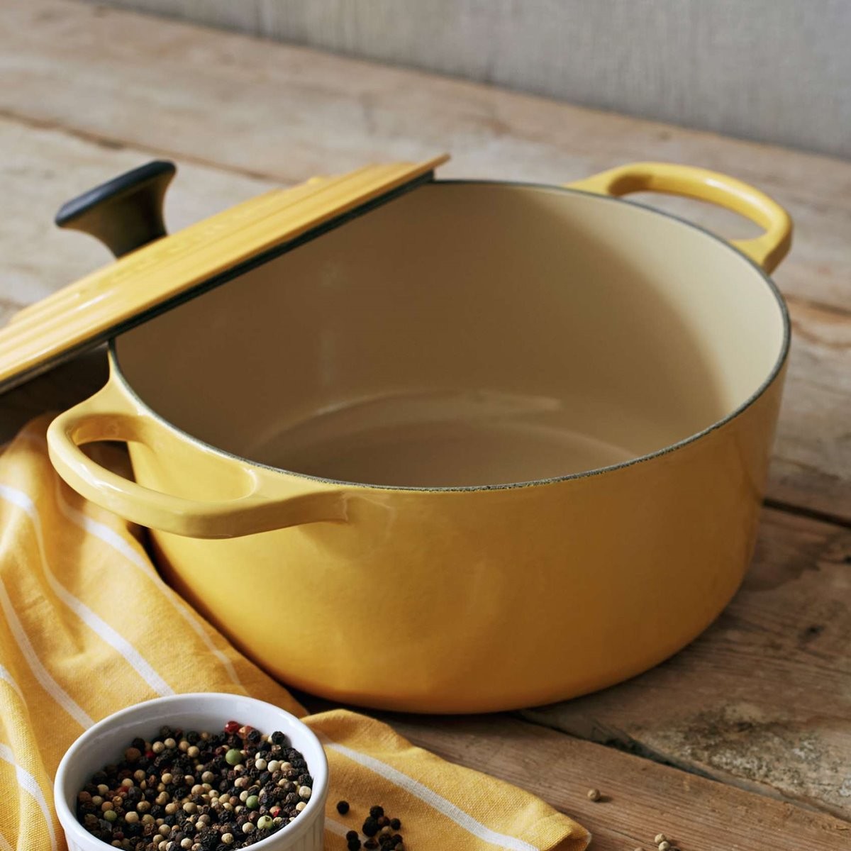 Le Creuset（ル・クルーゼ） シグネチャー ラウンド フレンチオーブン