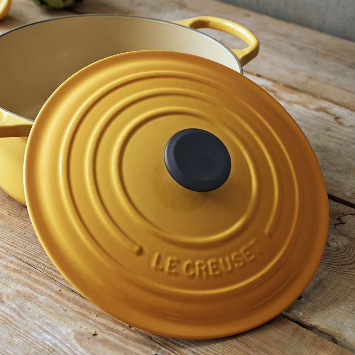 早い者勝ち！ル・クルーゼ　LE CREUSET 24cm イエロー Amazon｜ル・クルーゼ/ルクルーゼ(Le Creuset) 両手鍋 ココットロンド