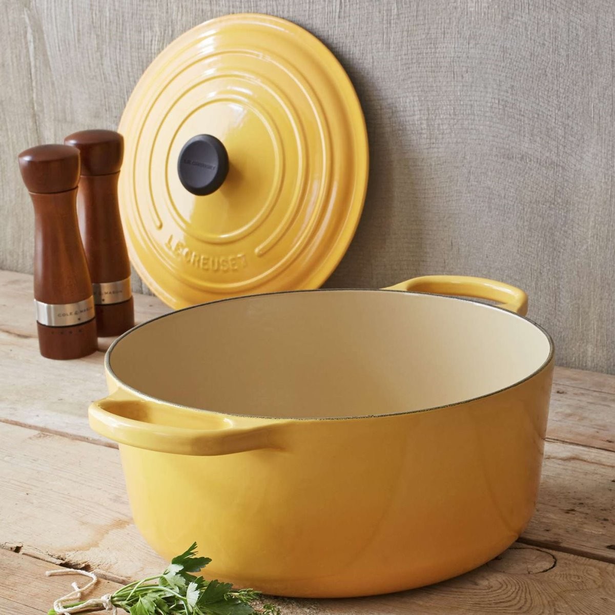 Le Creuset（ル・クルーゼ） シグネチャー ラウンド フレンチオーブン