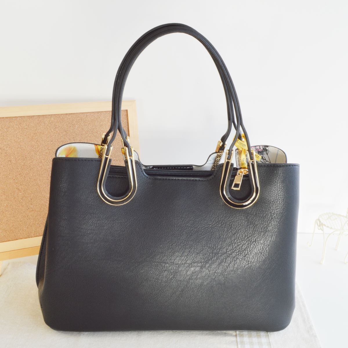 ハンドバッグ ショルダーバッグ 2wayバッグ 飾り金具付