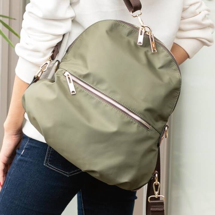 【美品】45R コーティングウェザー リュック バックパック カーキ 大容量 美品】45R コーティングウェザー リュック バックパック カーキ