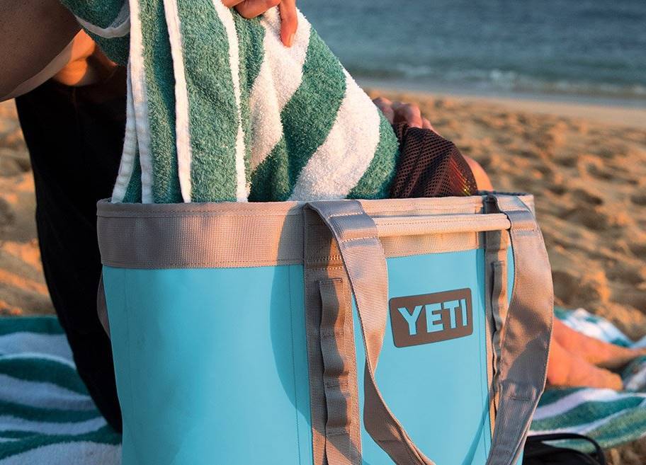 YETI Camino Carryall 35 全ての用途に使えるボート ビーチ トート