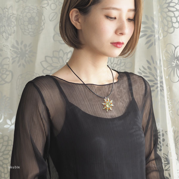 高級品‼️天然石【琥珀⭐️コハク】フクロウデザインSV留め金のデザイン琥珀ネックレス 琥珀ネックレス - 久慈琥珀オンラインショップ