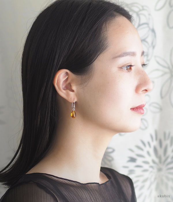 琥珀20ミリイヤリング&プレスレット 虫入り 琥珀ピアス イヤリング チタン 金属アレルギー 送料無料