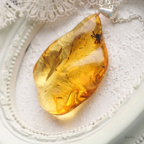 虫入り琥珀ネックレス 送料無料 シルバー Silver925 コレクション