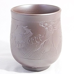 松風作 湯呑揃 共箱 以さむ刻 総彫 刷毛目 萬古焼 名工 松風作 湯呑揃 共箱 以さむ刻 総彫 刷毛目 萬古焼 名工 - メルカリ