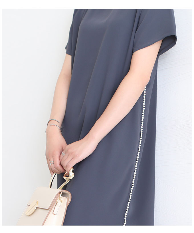 全ての サイドスリットのパール付きワンピース レディース ファッション ワンピース チュニック ロング パール ダークグレー 大人可愛い 40代 レディースファッション 50代女性 ファッション 60代 ミセスファッション サワアラモード Sawa A La Mode Otona 6月26日時