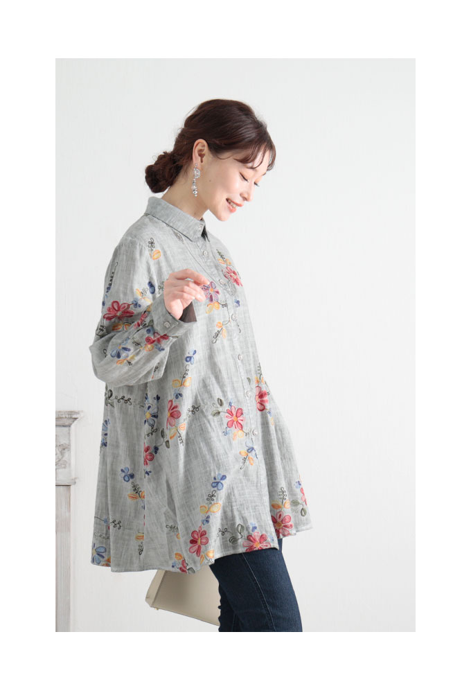 Sawa a la mode レディース トップス ブラウス シャツ 花 グレー Sawa a la mode レディース トップス ブラウス シャツ 花 グレー