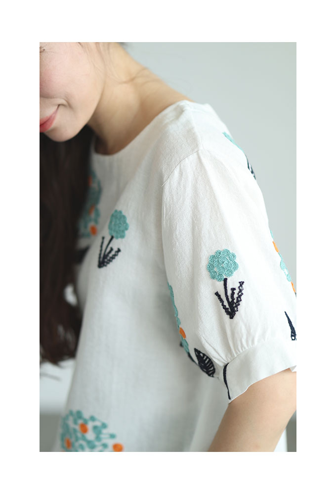 LEONARD 花柄刺繍 長袖トップス ネイビー