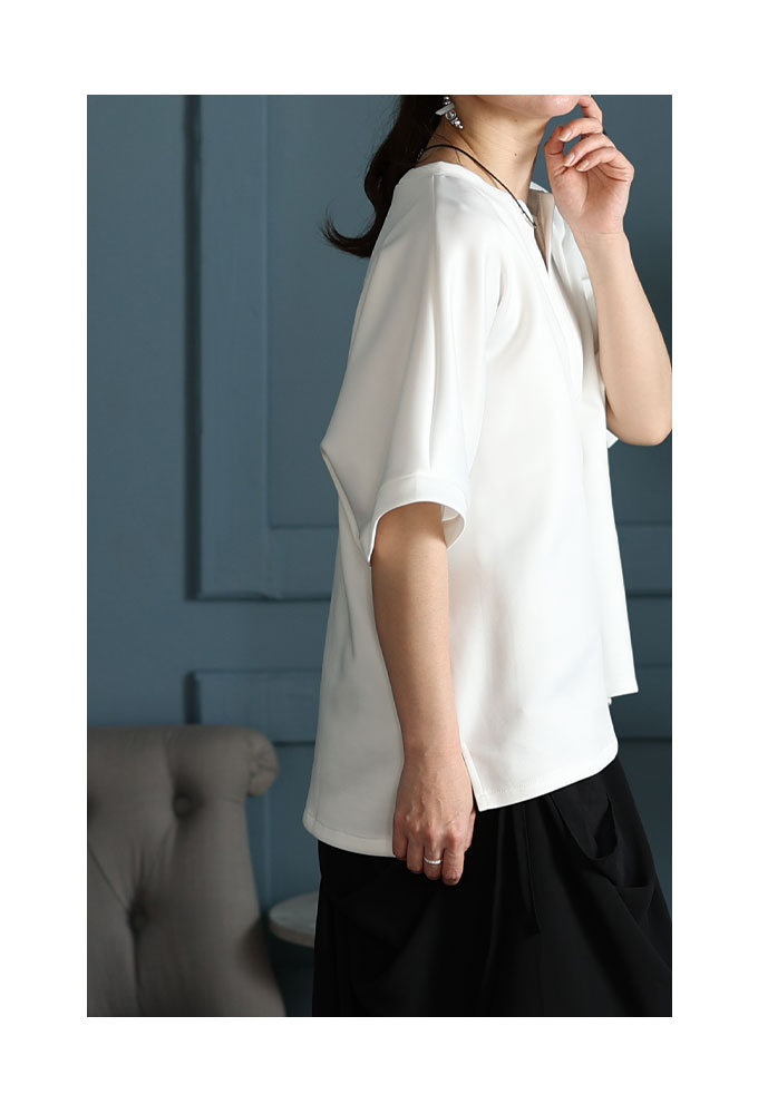 レディース トップス カットソー Tシャツ ホワイト 白 ブラック 黒 キーネック 半端袖 アシメ 大人可愛い 大人 可愛い 30代 40代 50代  60代 サワアラモード :sawa-8692:sawa a la mode サワアラモード 通販 