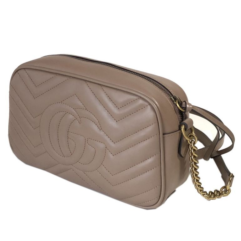 GUCCI ベージュ マーモントBBキルティング ショルダーバッグ GUCCI（グッチ） ショルダーバッグ スモール レディース GGマーモント