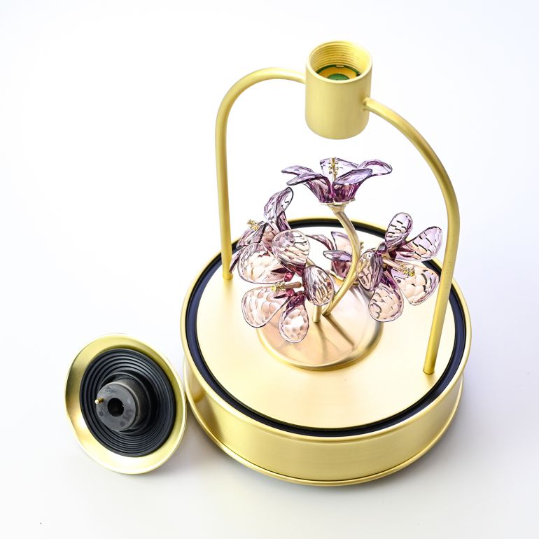 美品　スワロフスキー SWAROVSKI 花とテントウムシ オブジェ 置物 SWAROVSKI スワロフスキー 花とテントウムシ オブジェ 置物