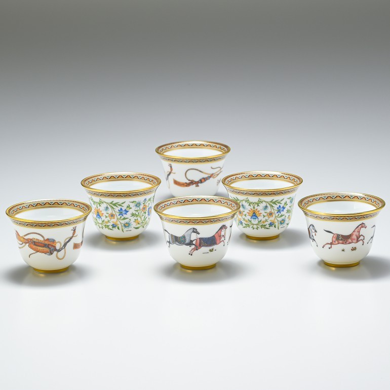 HERMES アシュトレイ 楽天市場】HERMES エルメス アッシュトレイ 灰皿 鳥柄 バード モチーフ