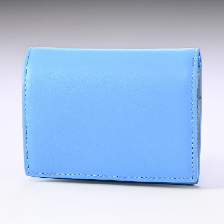 極美品✨希少✨️フルラ コンパクト ウォレット バタフライ柄 蝶 フラワー 水色 極美品✨希少✨️フルラ コンパクト ウォレット バタフライ柄 蝶