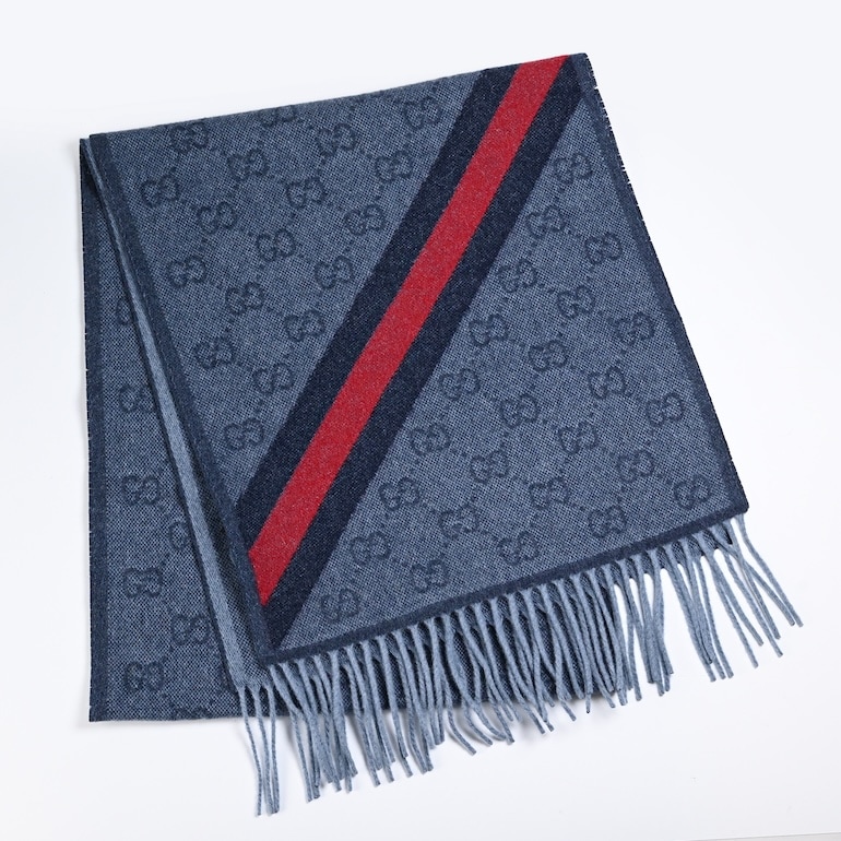 GUCCI ロゴ入り黒マフラー フリンジ付き GUCCI 【名入れ無料】【スペシャルラッピング付き】グッチ