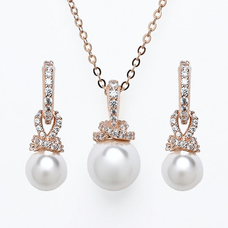 SWAROVSKI（スワロフスキー） ネックレス ピアス 3種 純正紙袋付属