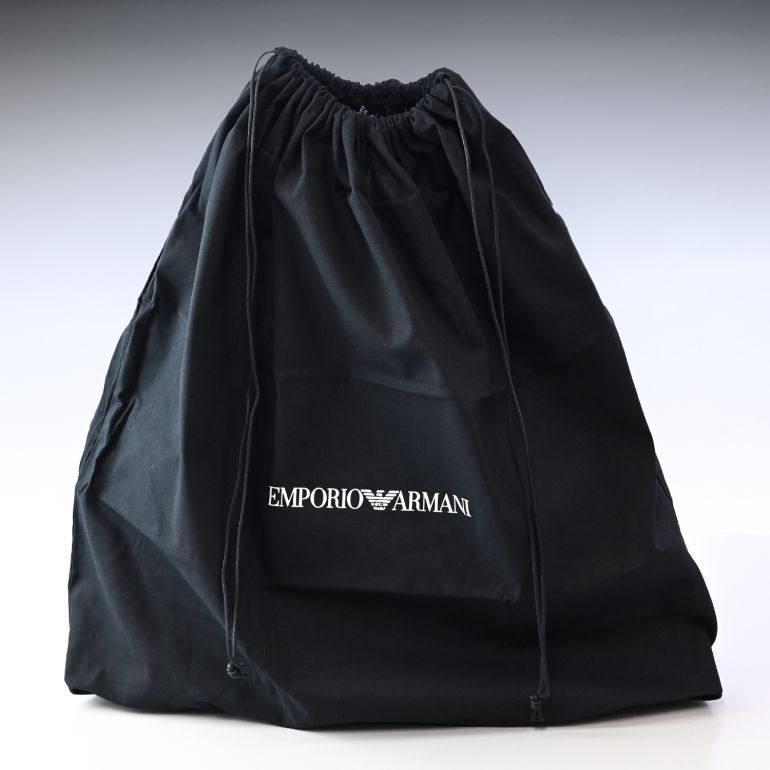 ■EMPORIO ARMANI■ジップ＆ポケット フォンケース エンポリオアルマーニ スマートフォンケース/ショルダーバッグ
