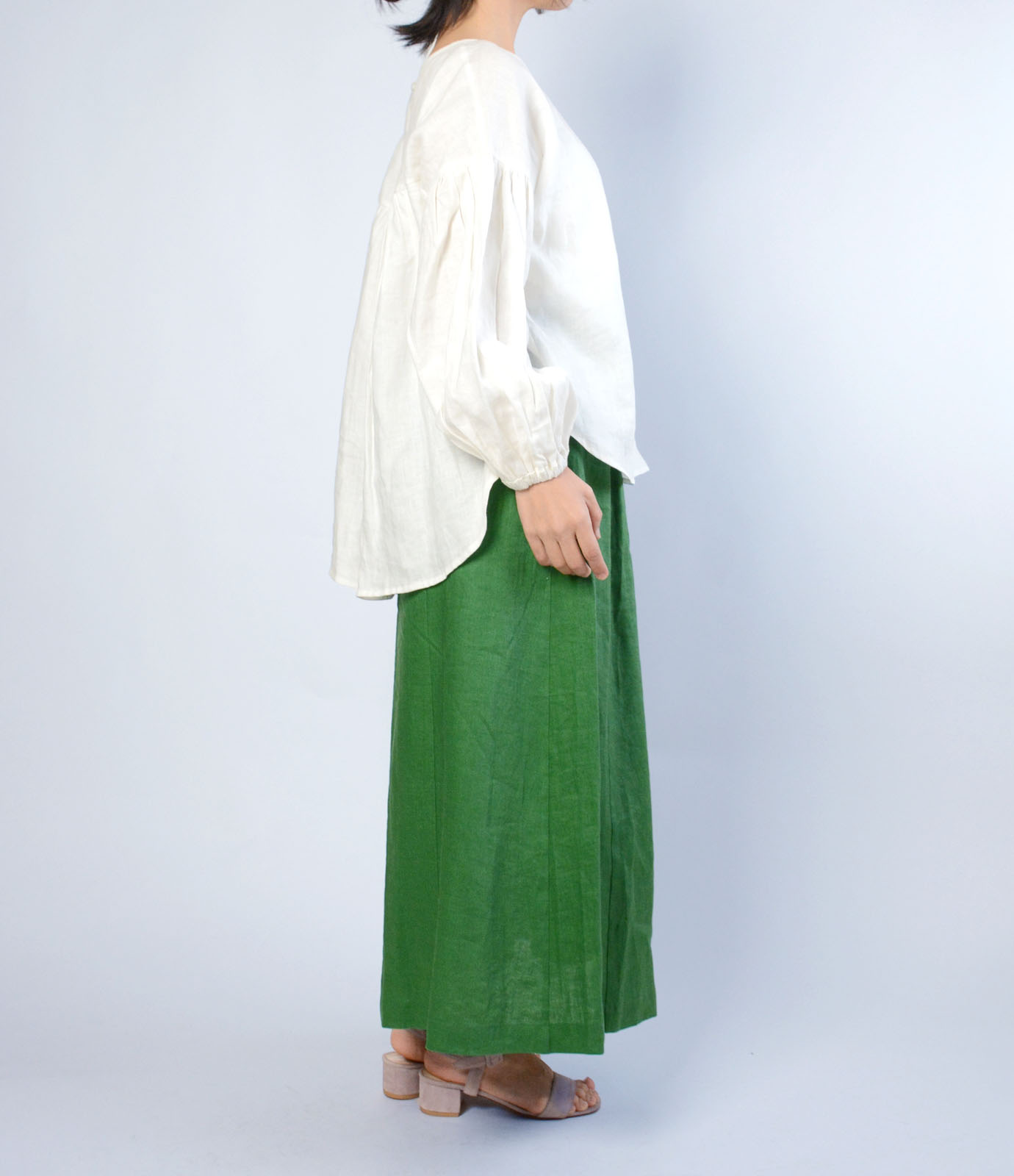 【新作 New】リネン バルーンスリーブ ブラウス 長袖 | パフスリーブ カットソー ナチュラル 大人服 |  | 20