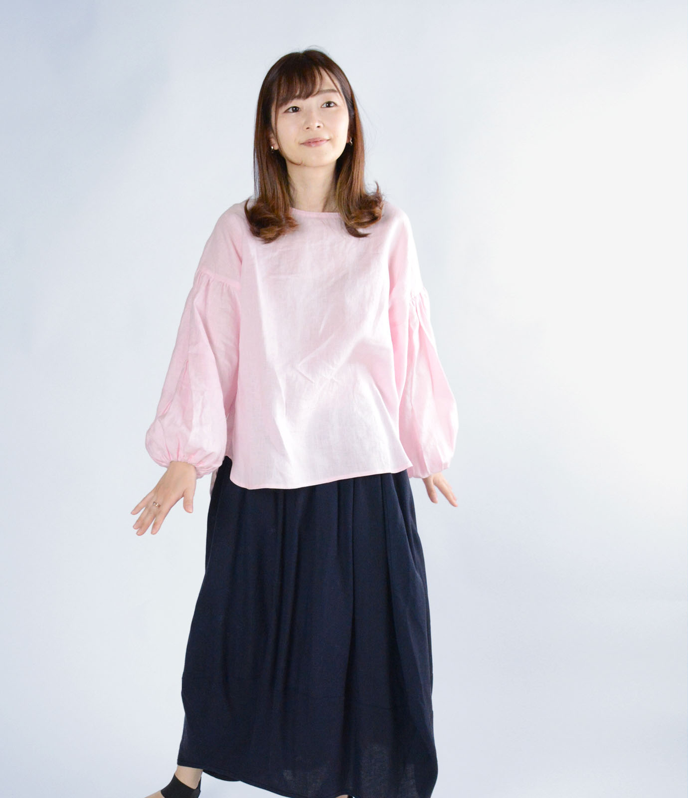 【新作 New】リネン バルーンスリーブ ブラウス 長袖 | パフスリーブ カットソー ナチュラル 大人服 |  | 16