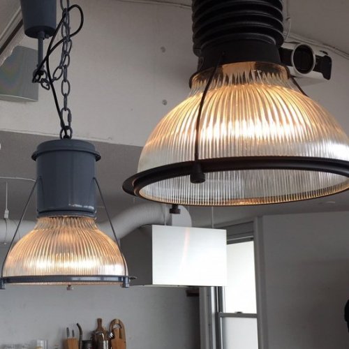 ＨＥＲＭＯＳＡ ハモサ ペンダントライト BYRON GLASS SHADE 引掛けシーリング 白熱電球付 電球色 〜4.5畳 black（ブラック） CMG-003BKの画像