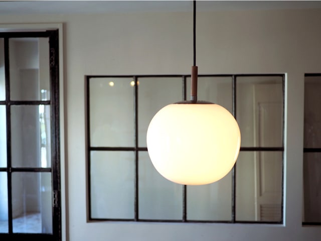 インターフォルム　INTERFORM　Juholt ユーホルト　ペンダントライト　E26　ホワイト　引掛けシーリング　LED電球付き　電球色　LT-4246WH |  | 02