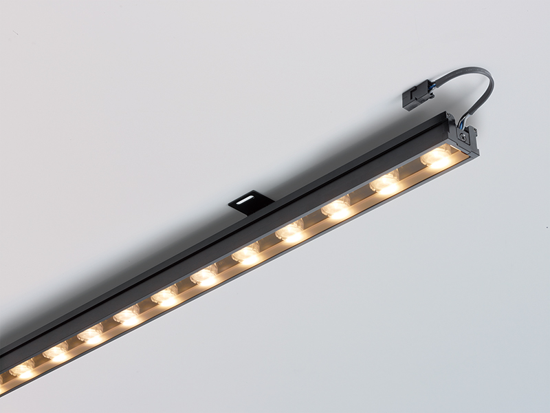 ＤＮライティング　LED照明器具 屋内用ウォールウォッシャー LINE WASH LW 電源別売 1000mm 温白色3500K 15° キックフィルター　LW1000WW-15K ※受注生産品